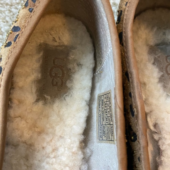 Ugg Australia Alloway Studded Leopard Flats - Picture 6 of 9
